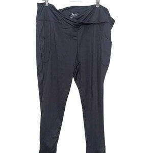 Womens Plus Size 2X Black High-Waisted Leggings With Pockets